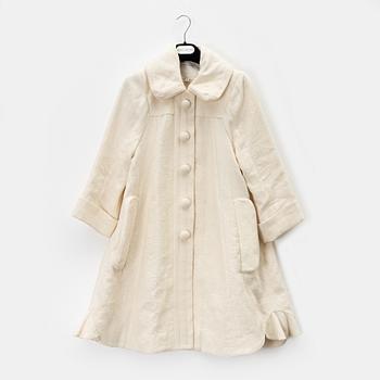 Marc Jacobs, a cream white linen coat, size 0.