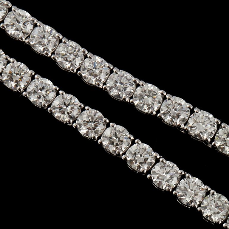 A brilliant cut diamond necklace, tot. 21.31 cts.