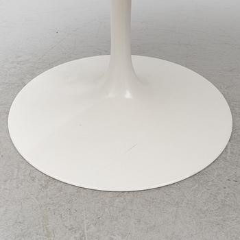 Eero Saarinen, bord "Tulip", Knoll International, 1900-talets andra hälft.