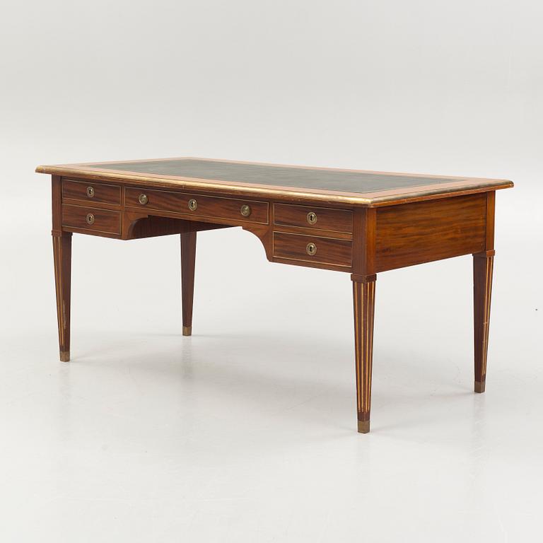 Skrivbord, gustaviansk stil, 1900-talets mitt.