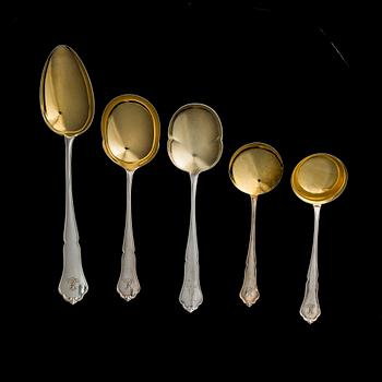 ATERINSARJA, noin 185 osaa, hopeaa "Chippendale", Kultakeskus 1930/1940- luku. Hopeapaino noin 4450 g.