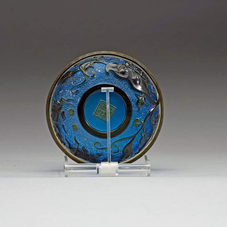 A Glass bowl, Qing dynasty (1644-1912).