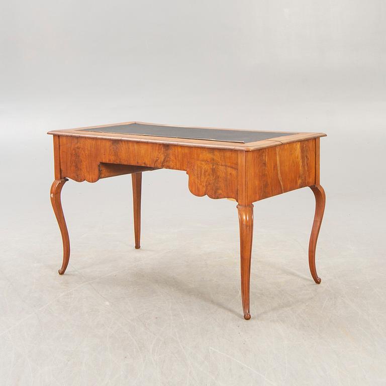 Skrivbord nyrokoko sent 1800-tal.