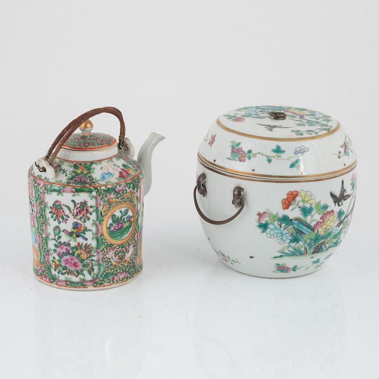 Tekanna, porslin, Kanton, och skål med lock, porslin, Kina, Qingdynastin, 1800-tal.