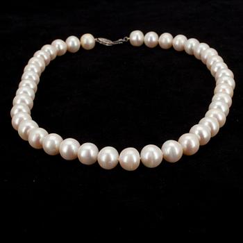 PÄRLCOLLIER, odlade sötvattenspärlor, lås vitguld 14K.