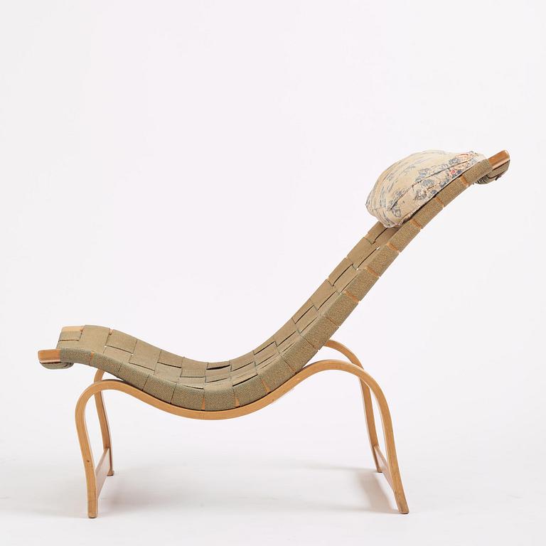 Bruno Mathsson, a "Vilstol mod. 36" easy chair, Firma Karl Mathsson, Värnamo, 1946.