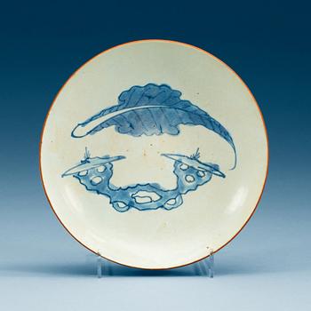 1864. A blue and white Transitional dish, 17th Century.
