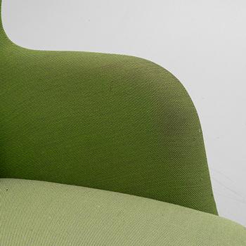 Jaime Hayon, fåtöljer, ett par, "Ro JH1", Republic of Fritz Hansen, 2016.