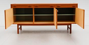 SIDEBOARD, Ulferts, Tibro, 1900-talets andra hälft.