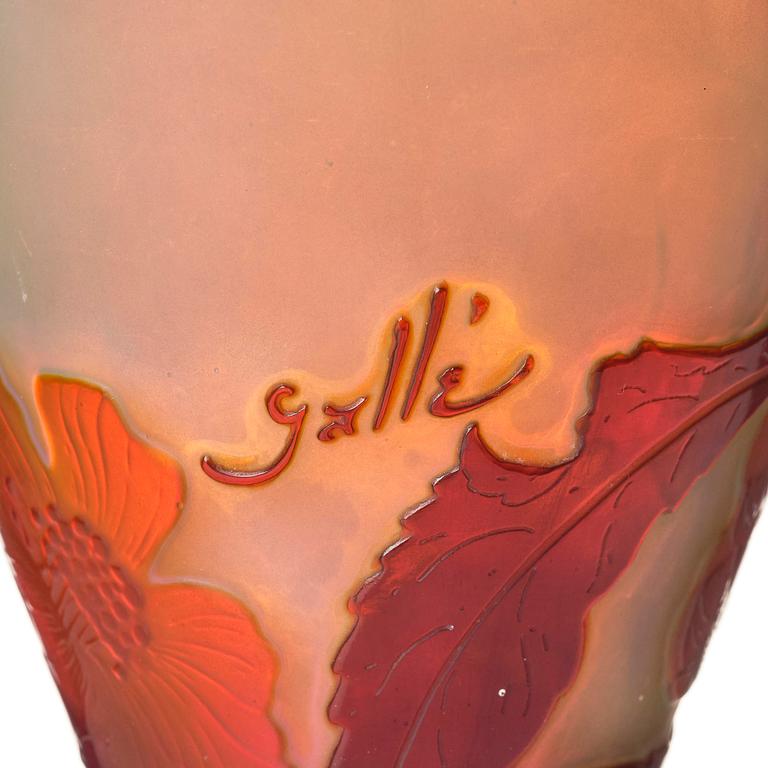 Emile Gallé, an Art Nouveau cameo glass vase, Nancy, France, early 1900s.