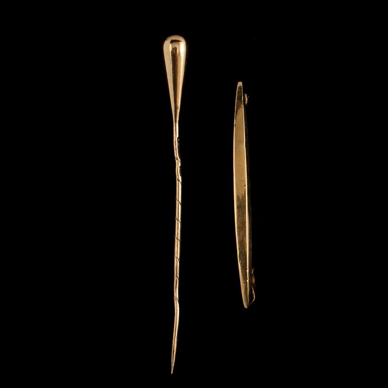 BROSCH SAMT NÅL, 18k guld, importstämplat, delvis 1917.  Vikt 2 g.
