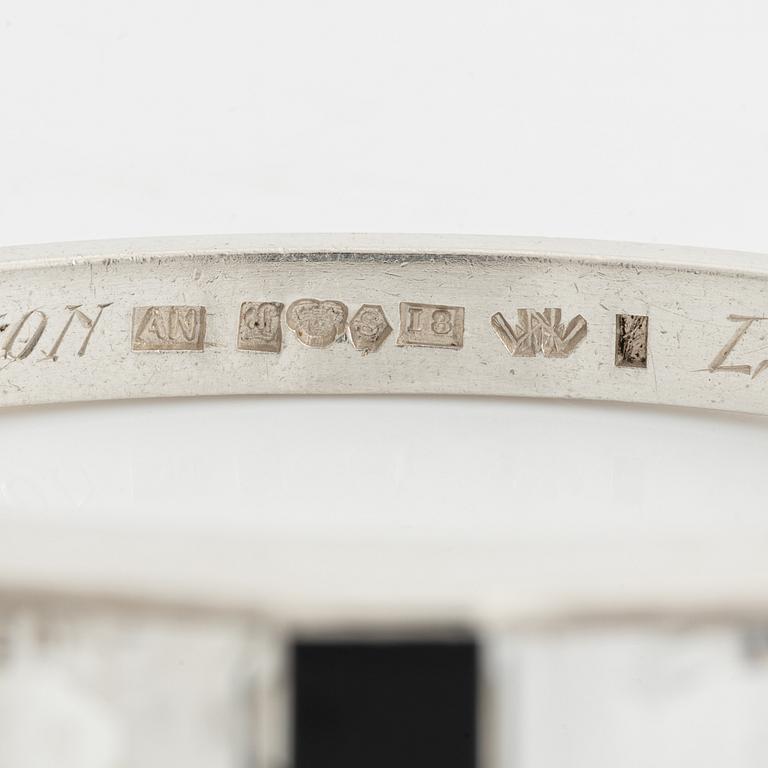 Wiwen Nilsson, armring sterlingsilver med trappslipad bergkristall och onyx, Lund 1935.