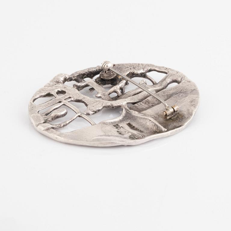 Olle Ohlsson, bangle and brooch, silver.