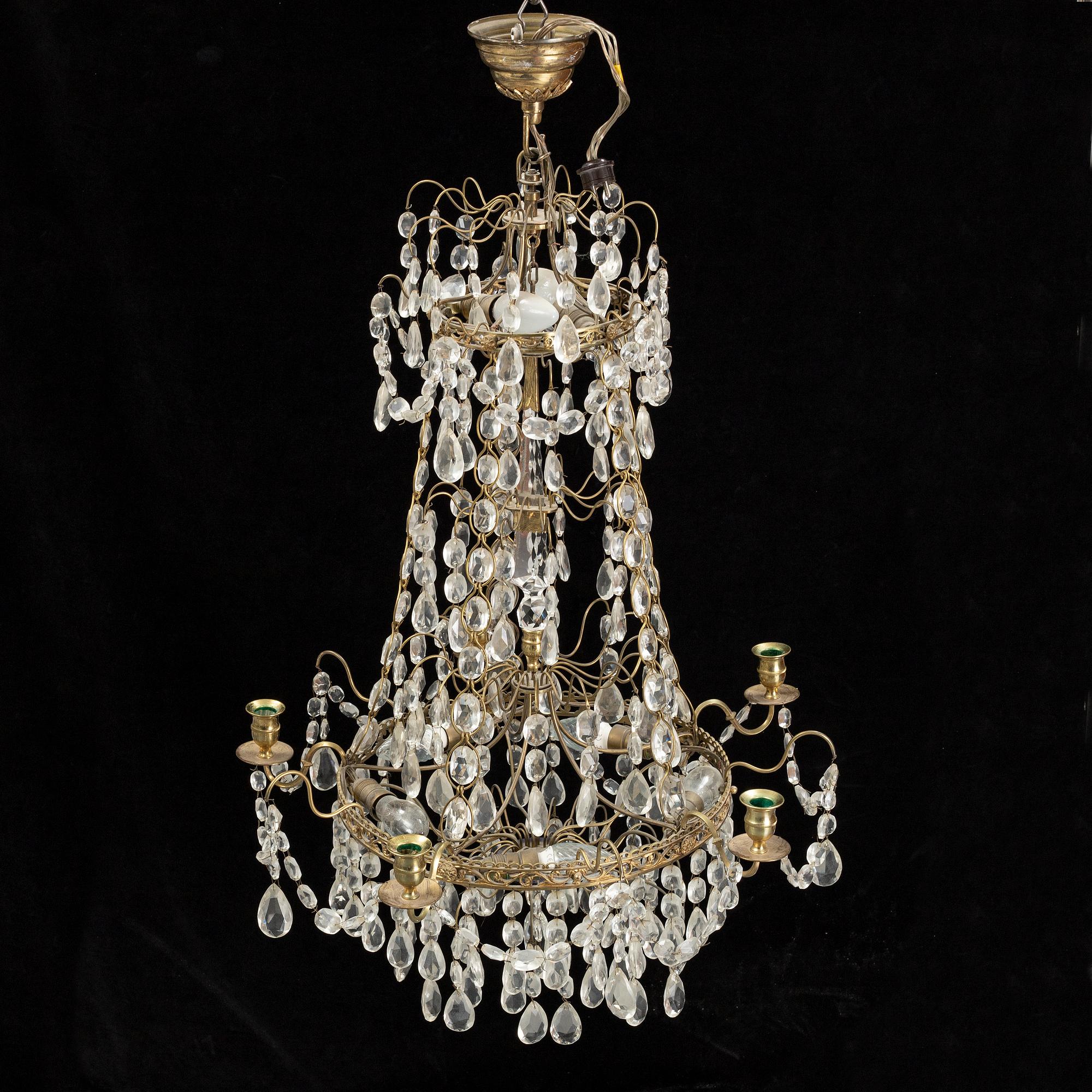 A mid 20th century gustavian style chandelier.