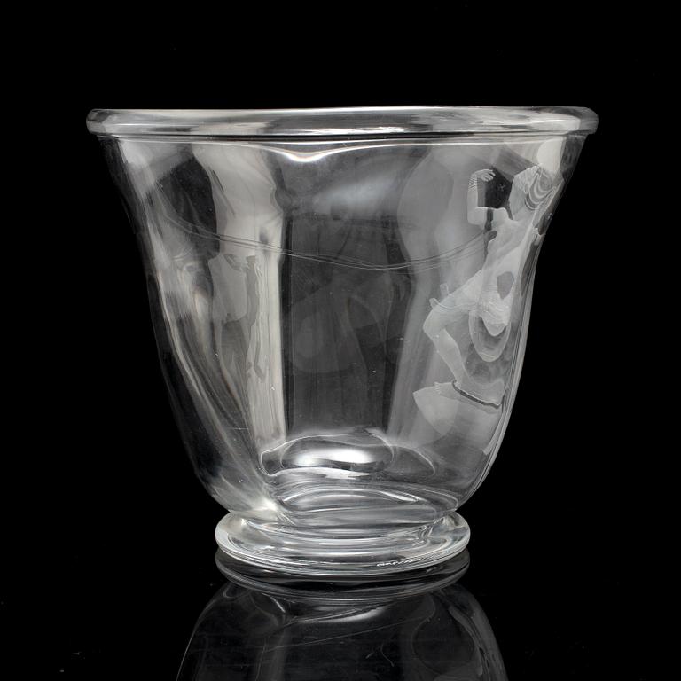 SIMON GATE, an engraved glass vase, Orrefors, Sweden 1939.