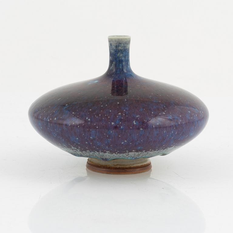 Berndt Friberg, a stoneware vase, Gustavsbergs studio, dated 1976.