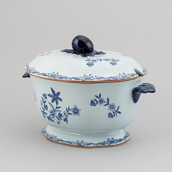 A dining service, 88 pcs, 'east indies', Rörstrand.