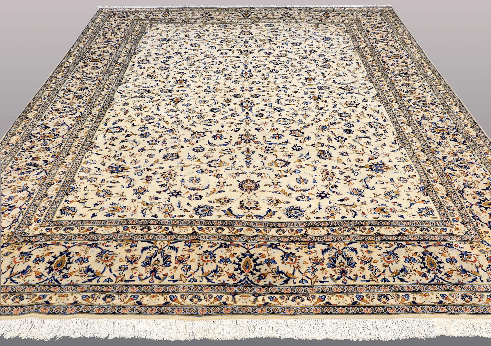 MATTO Keshan, ca 426 x 300 cm.