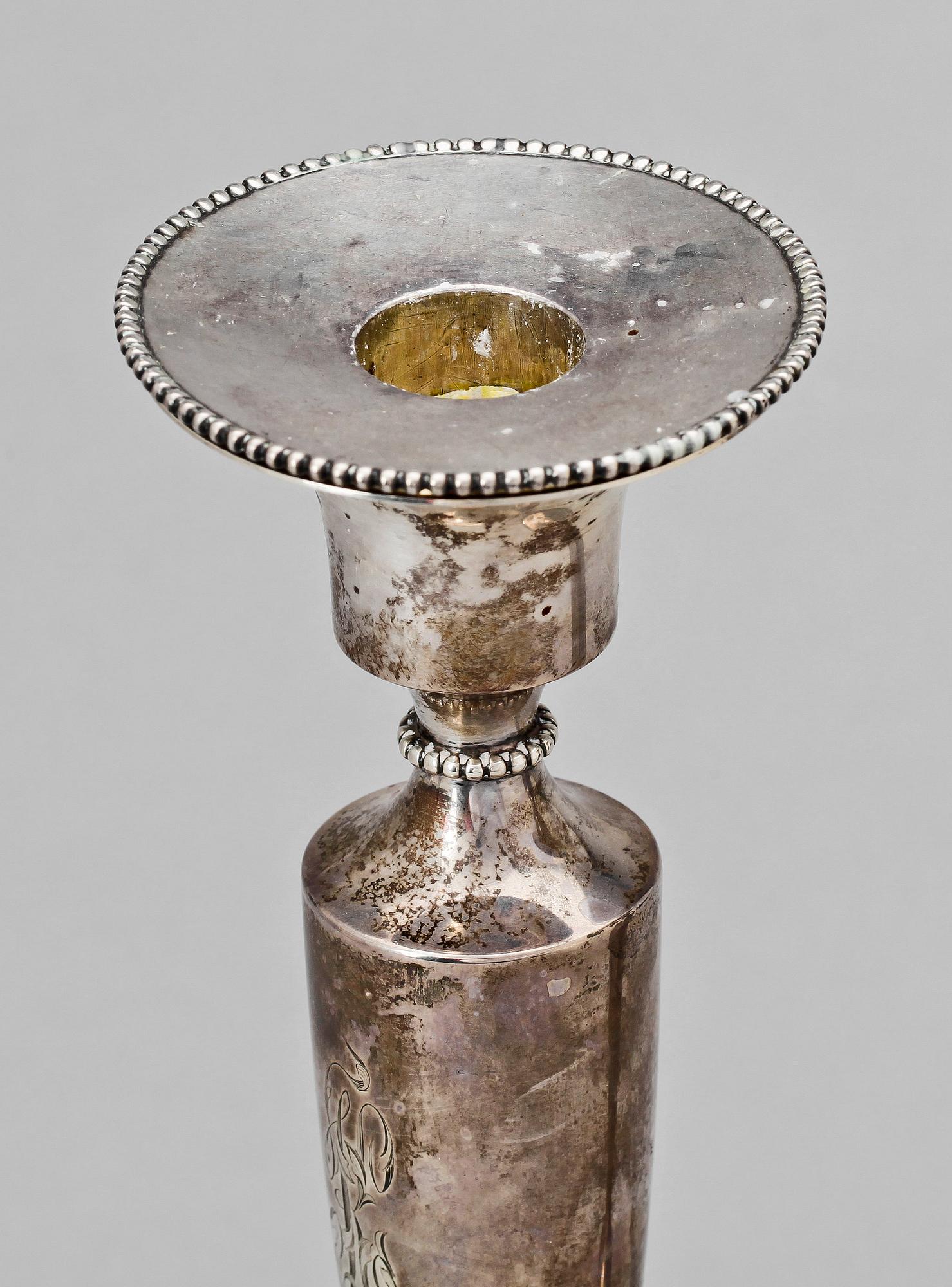 LJUSSTAKAR, ett par, sterling, märkta Hyman, Berg & Co, Chicago, USA, 1900-tal. Vikt ca 498 g.