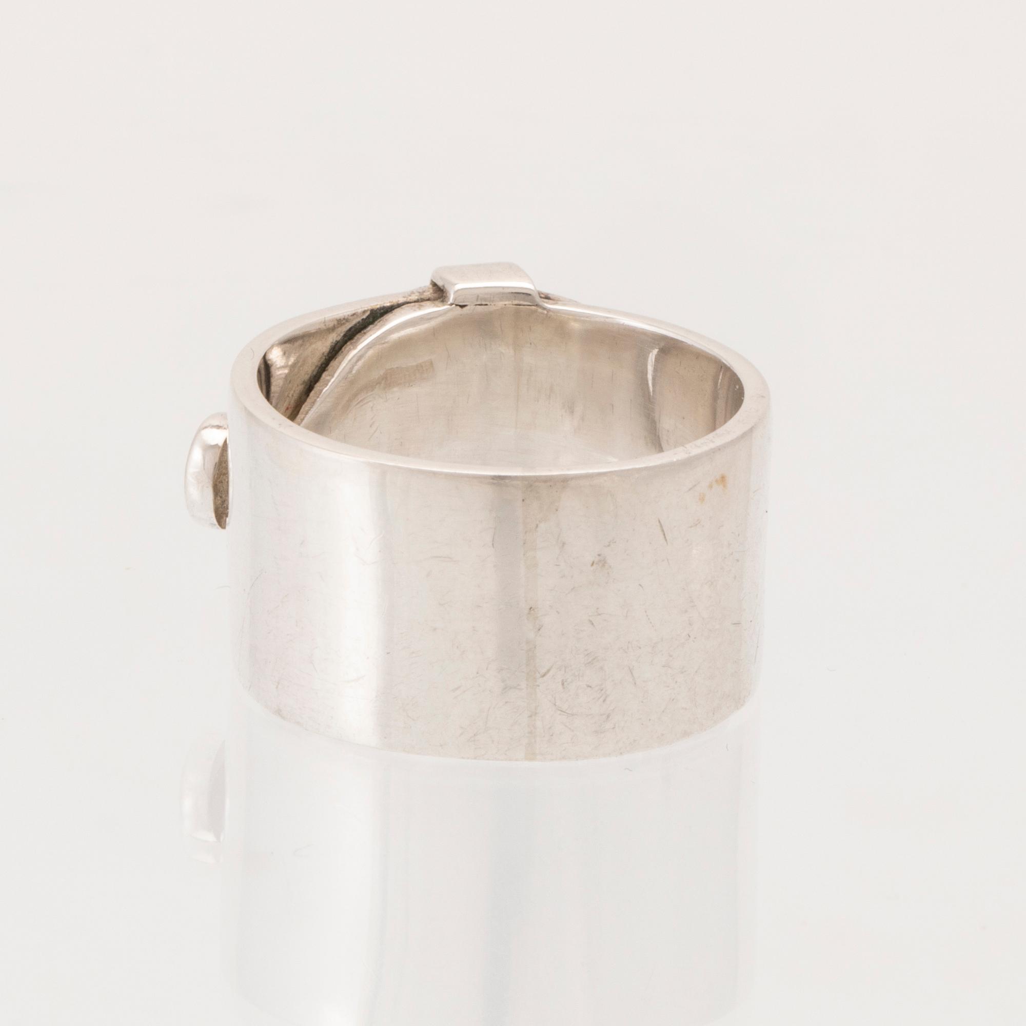Vivianna Torun Bülow-Hübe, ring "Dot" silver 2013.