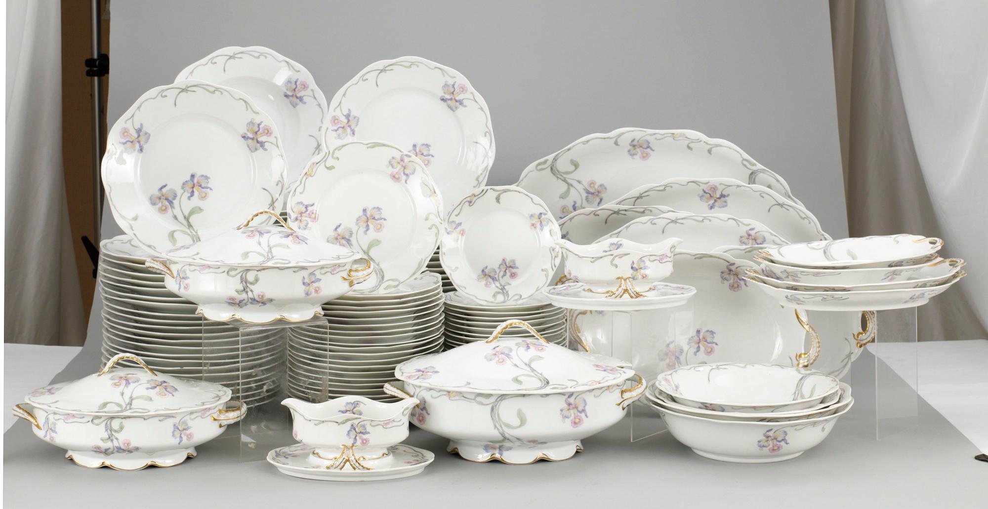 MATSERVIS, 123 delar, porslin. Rosenthal. "Madeleine". Jugend.