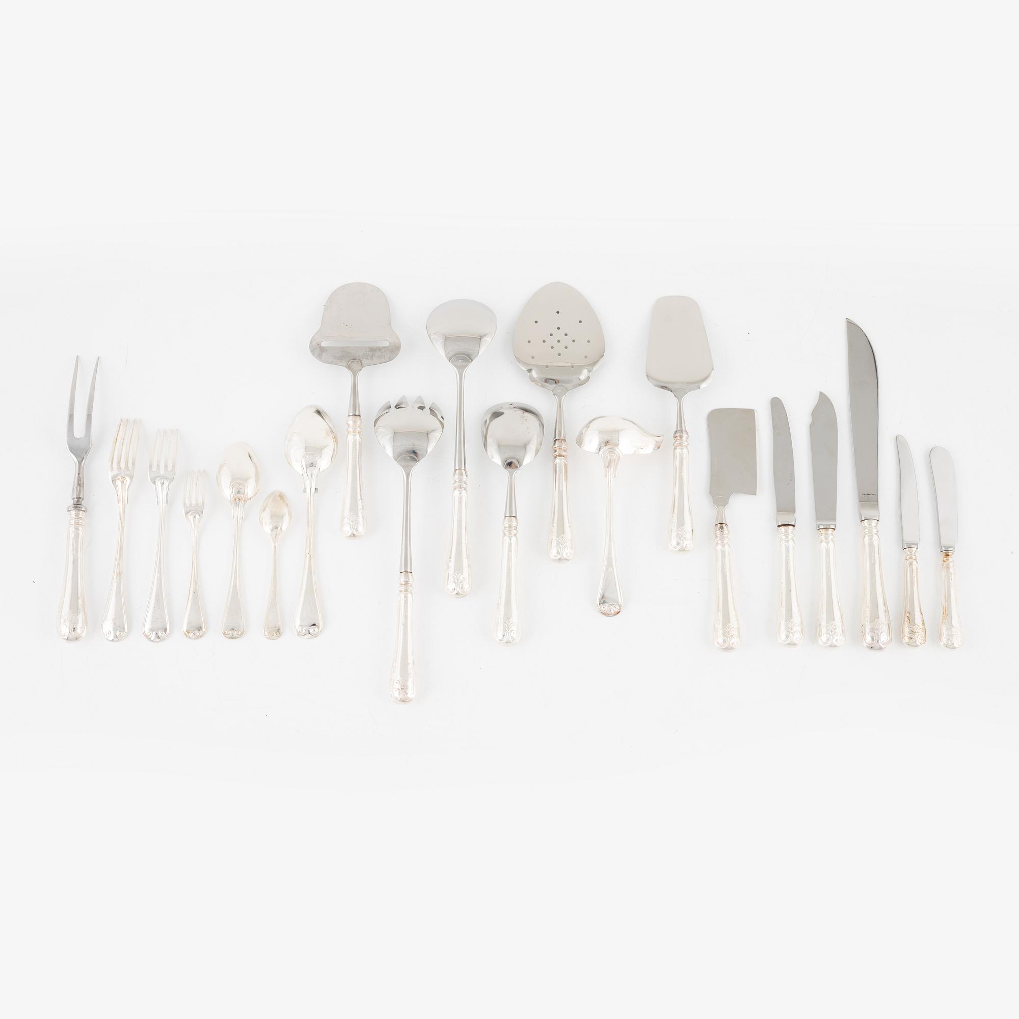 Bestickuppsättning, 138 delar, silver, modell "Gammal Fransk", mestadels Lidköpings Matsilver Ab, Lidköping, bl a 2003.