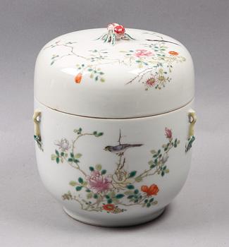 PARTI PORSLIN, 4 delar, Kina. Bl.a 1700-tal.