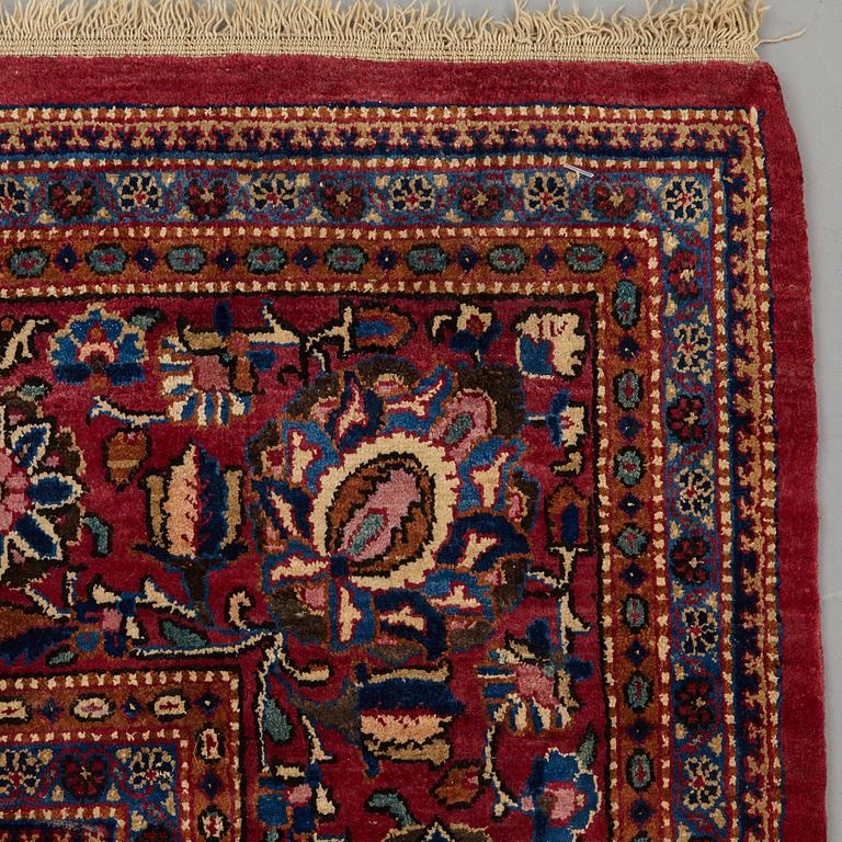A RUG, semi-antique silk Kashan, ca 200 x 129 cm.