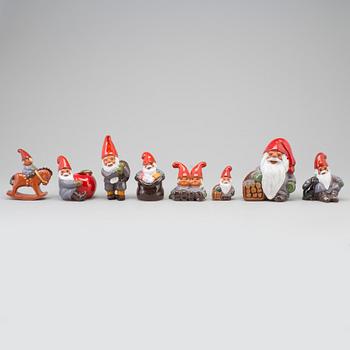 ROLF BERG, 8 st tomtefiguriner, lergods.