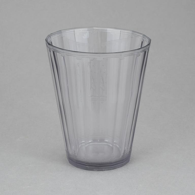 VAS, glas, Orrefors 1929. Troligen formgiven av Simon Gate.