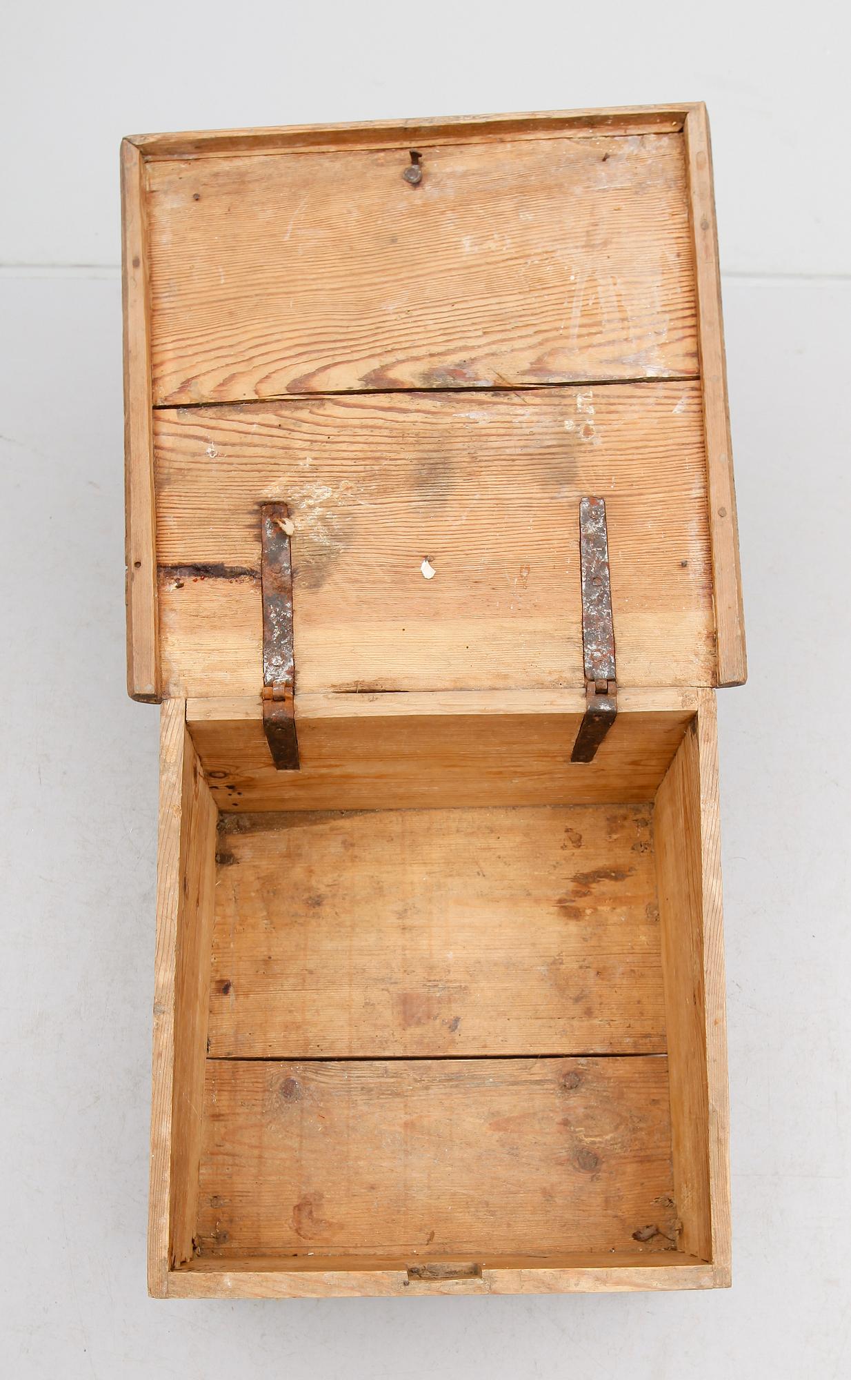 SKRIVSCHATULL, allmoge, 1800-tal.
