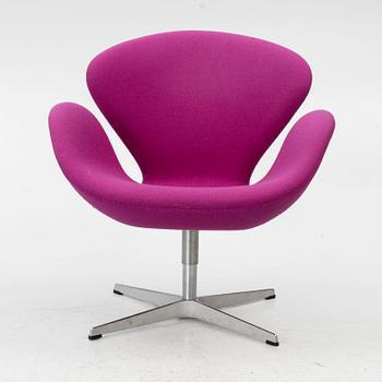 Arne Jacobsen, "Svanen", Fritz Hansen, Danmark.
