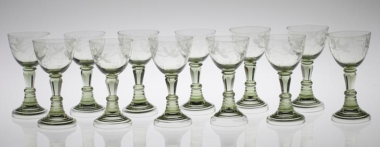 DRICKSGLAS, 12 st, 1900-talets mitt.