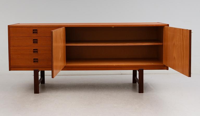 SIDEBOARD, 1900-talets andra hälft.