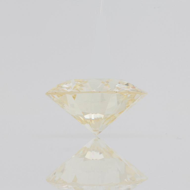 BRILJANTSLIPAD DIAMANT, oinfattad, 22.02 ct, kvalitet N-O/VS1, god slipning. HRD certifikat.