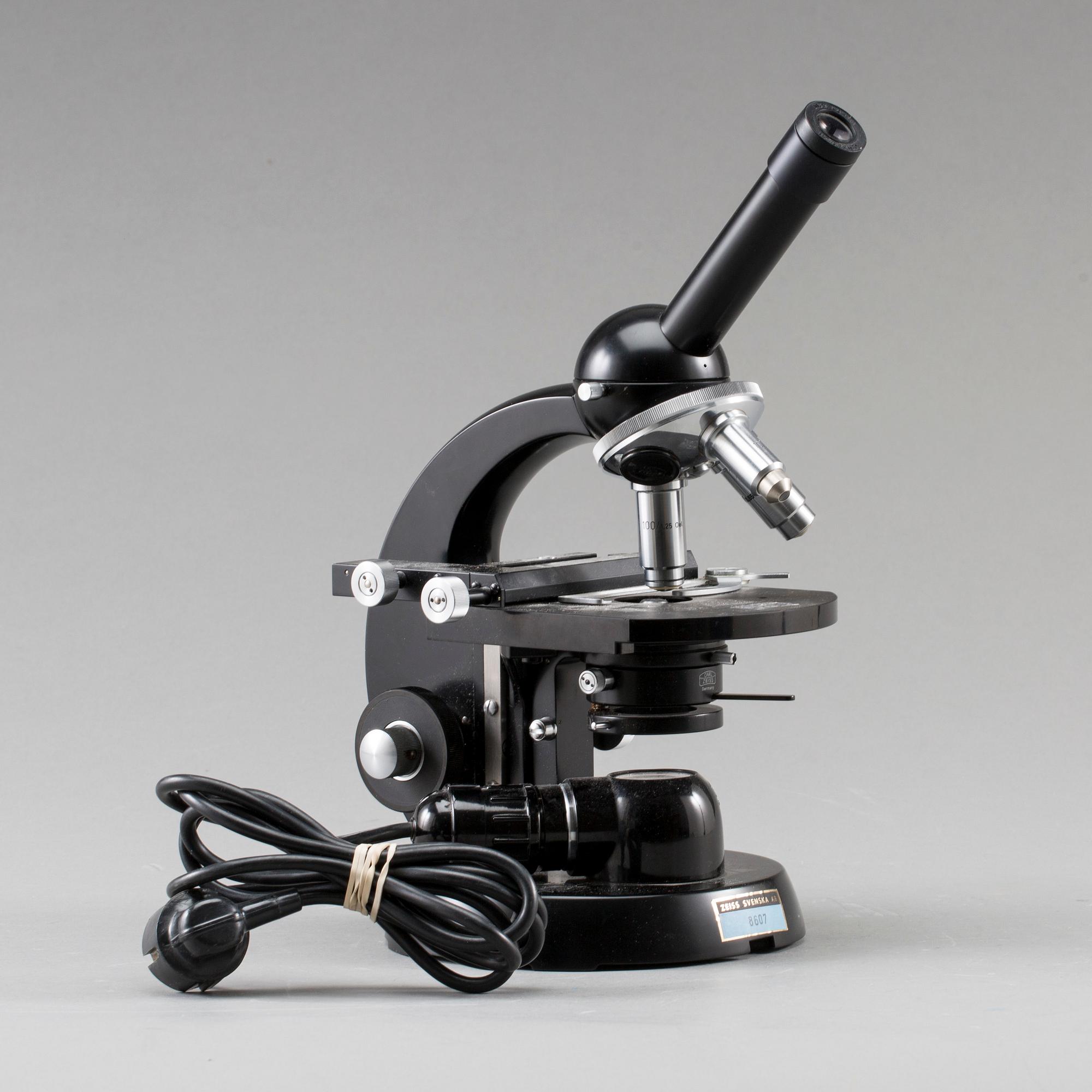 MICROSCOPE, Carl Zeiss, latter half of the 20th century. - Bukowskis