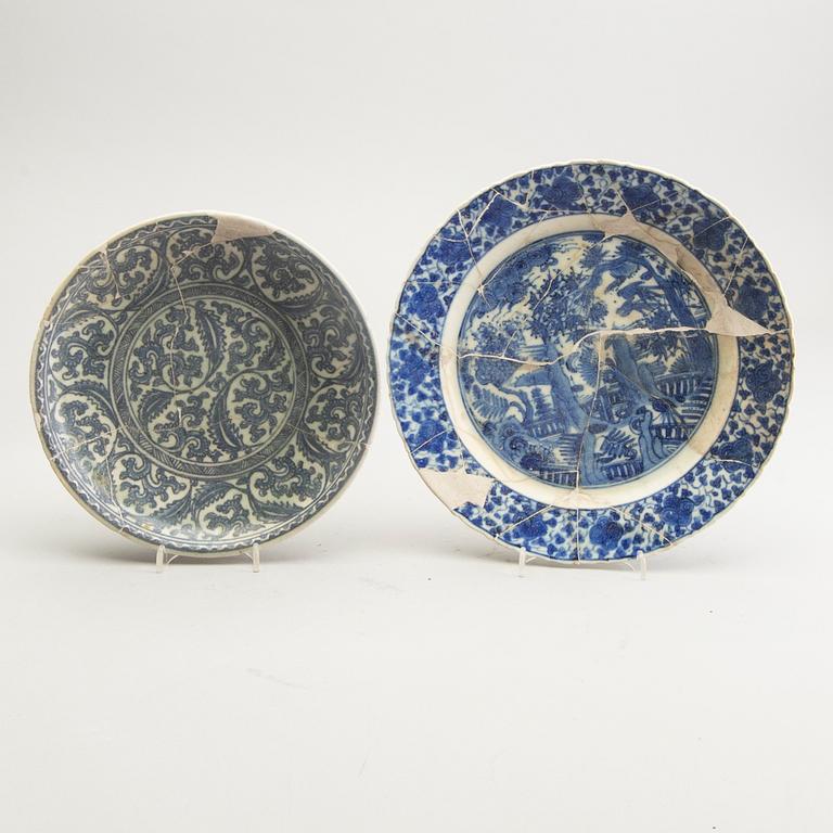 Parti, 7 delar, keramik. Persien, 1700/1900-tal. "Study-pieces".