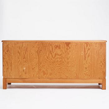 Oscar Nilsson, tillskrivet, sideboard, Sverige 1940-tal.