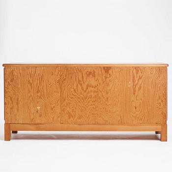 Oscar Nilsson, attributed to, a Swedish Modern oak sideboard, Sweden 1940s.