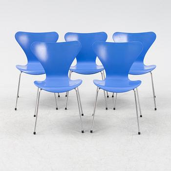 Arne Jacobsen, a set of 'Series 7' chairs from Fritz Hansen, Denmark 1997.