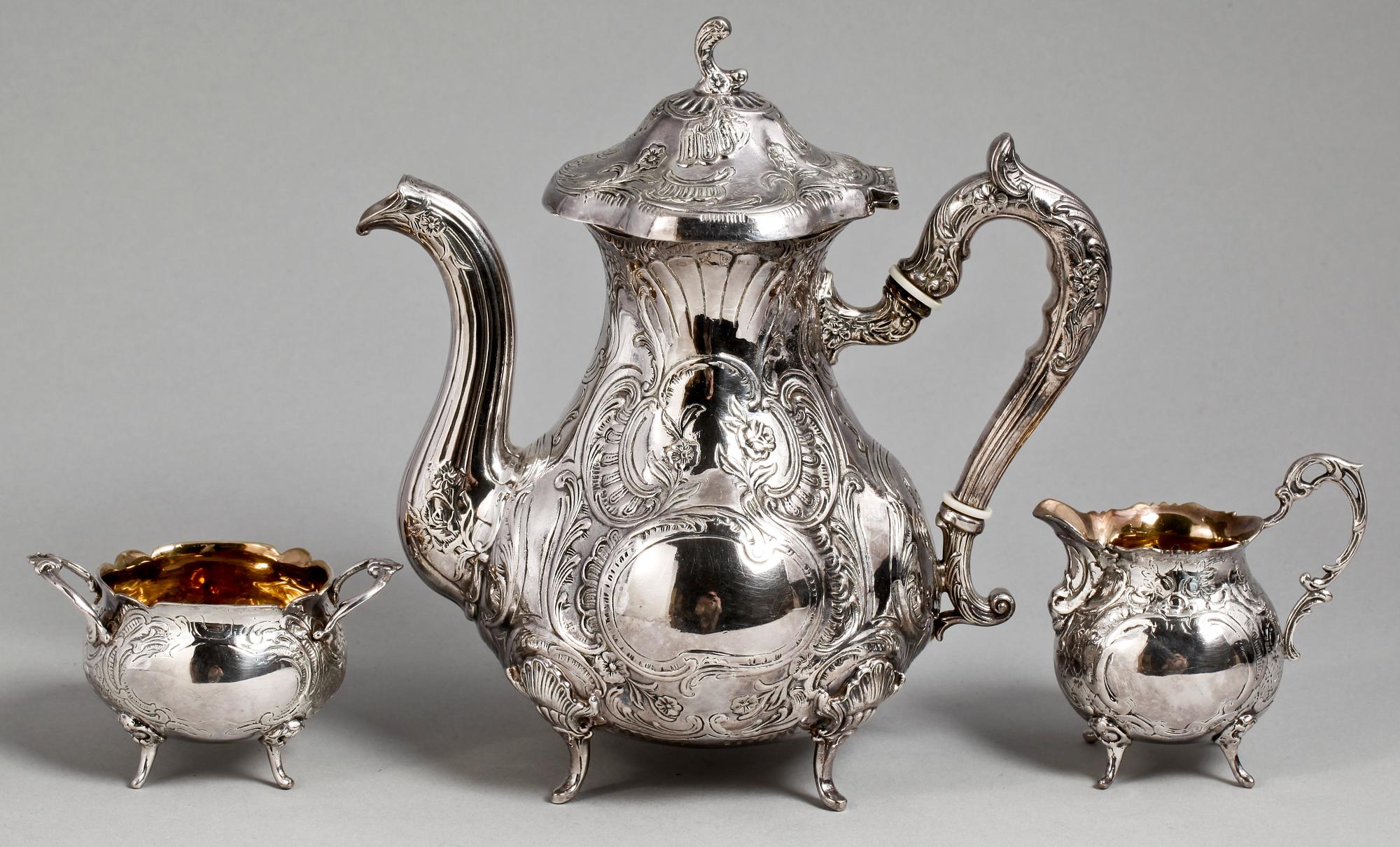 KAFFESERVIS, 3 delar, silver, rokokostil, GEWE Malmö 1975. Tot vikt ca 1190 gram.