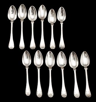 TESKEDAR, 12 st, silver, snarlika, bla 1886. Tot vikt 178 g.