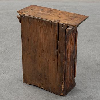 HÄNGSKÅP, allmoge, Dalarna, 1700-/1800-tal.