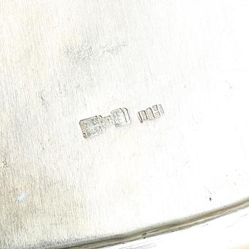 BRICKA, silver, Ryssland, ej identifierad mästare stämplad 1889. Vikt ca 380 gram.