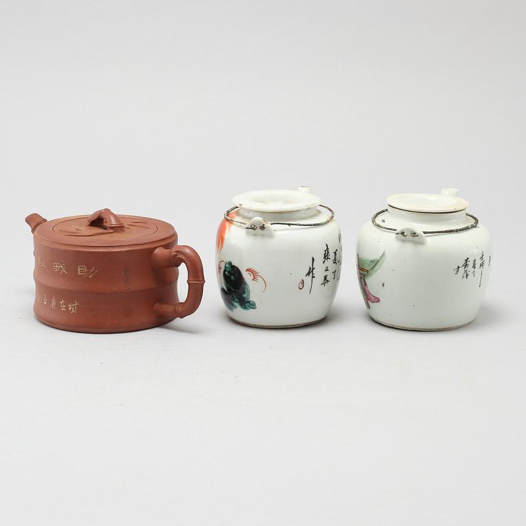 Three Chinese tea pots with covers, 20th Century.