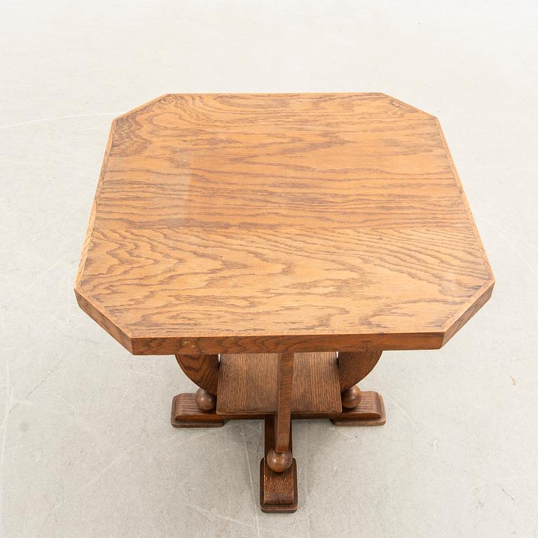 Coffee table Art Deco first half of the 20th century.