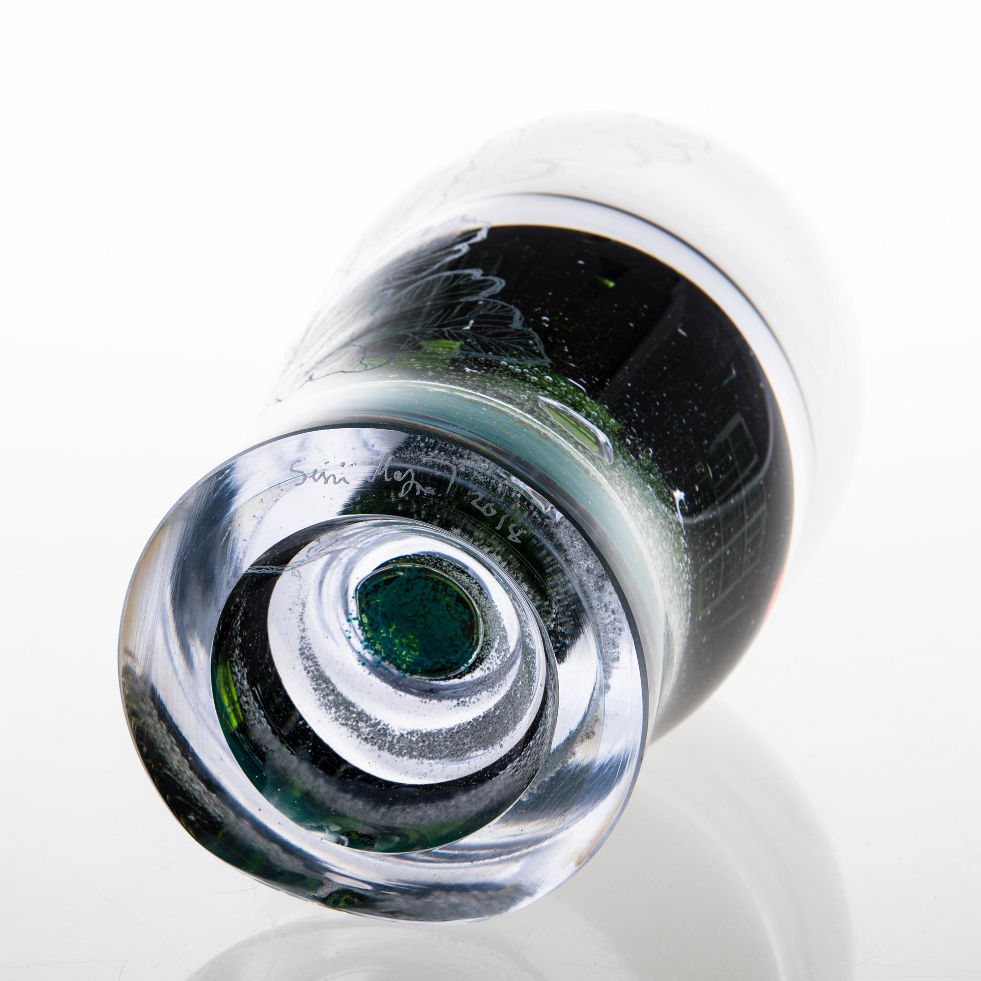 SINI MAJURI, a glass sculpture signed Sini Majuri 2018.