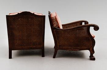 FÅTÖLJER, 1 par, Chippendalestil, 1900-talets första hälft.