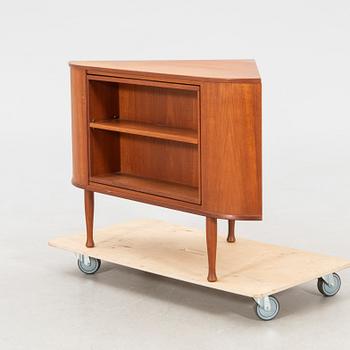 Hörnskåp 1950/60-tal.