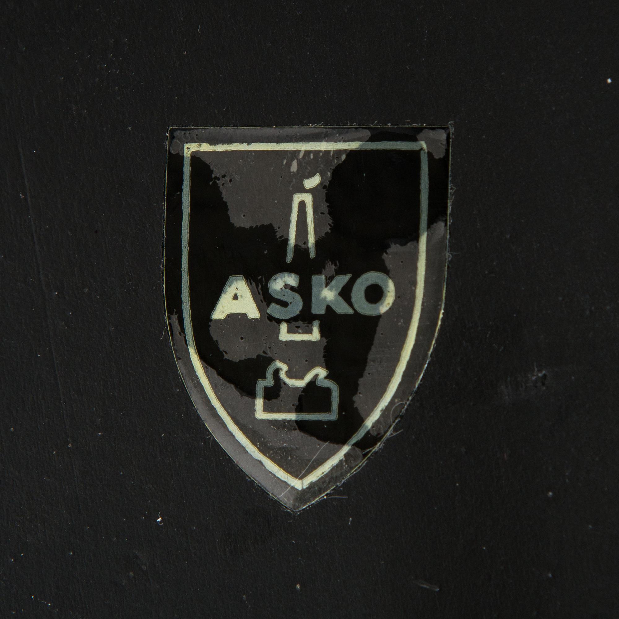 Ilmari Tapiovaara, Stol, "Crinolette", Asko 1900-talets mitt.